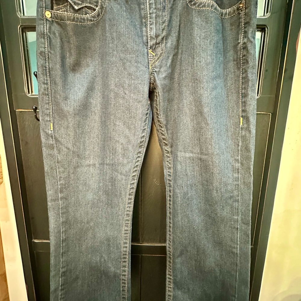 True Religion Denim Jeans in Dark Blue with Red Logo Patch